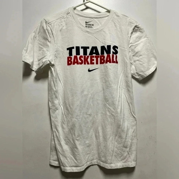 Nike Other - Mens NIKE Titans Athletic Cut  Legend Sports